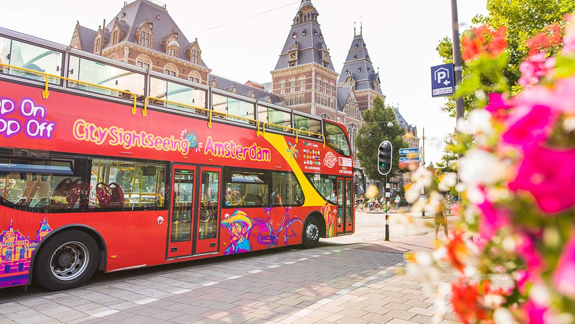 Hop-On Hop-Off автобусы и лодки в Амстердаме