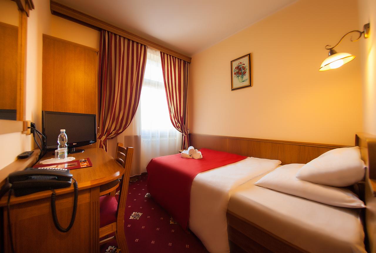 Hotel Askania – бюджетный отель в Праге, Чехия
